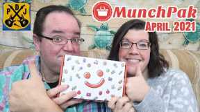 MunchPak Mini Snack Box - April 2021 Unboxing & Taste Test - #JuicySquirts - ParoDeeJay