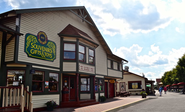 stores and souvenirs Strasburg Railroad