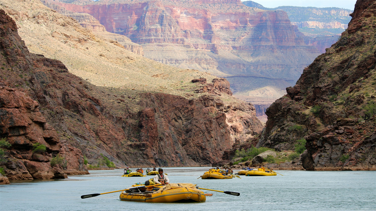 Rafting Through the Grand Canyon: The Mighty Colorado River