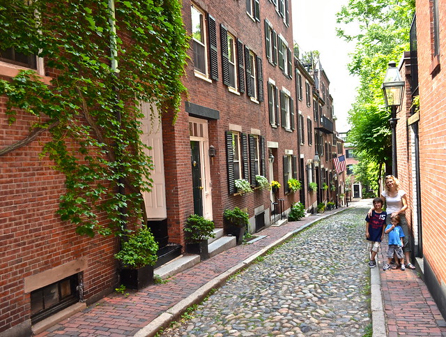 boston's wealthiest neighborhoods beacon hill