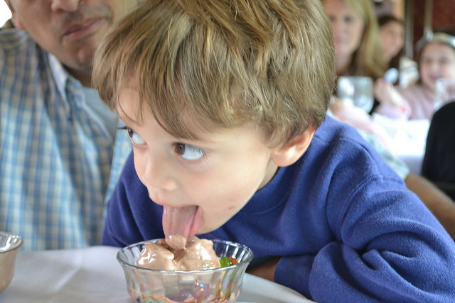 kid eating ice cream train newport