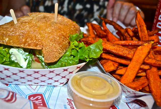 Sandwich and sweet potato fries Schnippers NYC