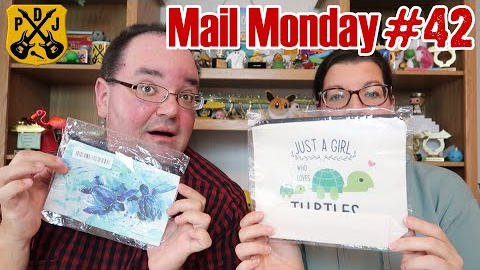 Mail Monday #42 - Fun From Cruising Auntie, Old Fart Travel, Mary R, Todd & Patricia B - ParoDeeJay
